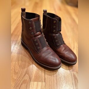 Softwalk Indiana Chelsea Slip-on Boots